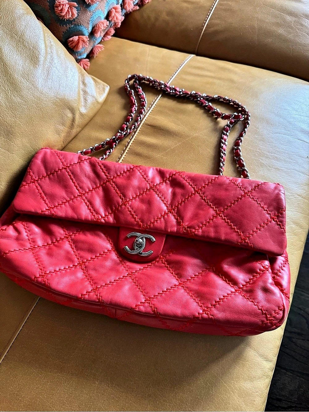 Chanel Ultimate Stitch Flap Bag Quilted Shoulder Bag in Pink